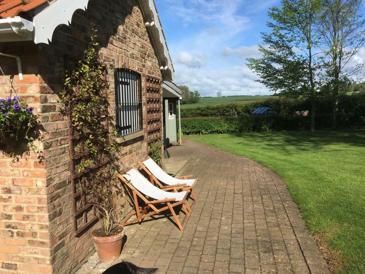 Crossways Self-Catering Cottage - Self Contained East Ravendale Exteriör bild