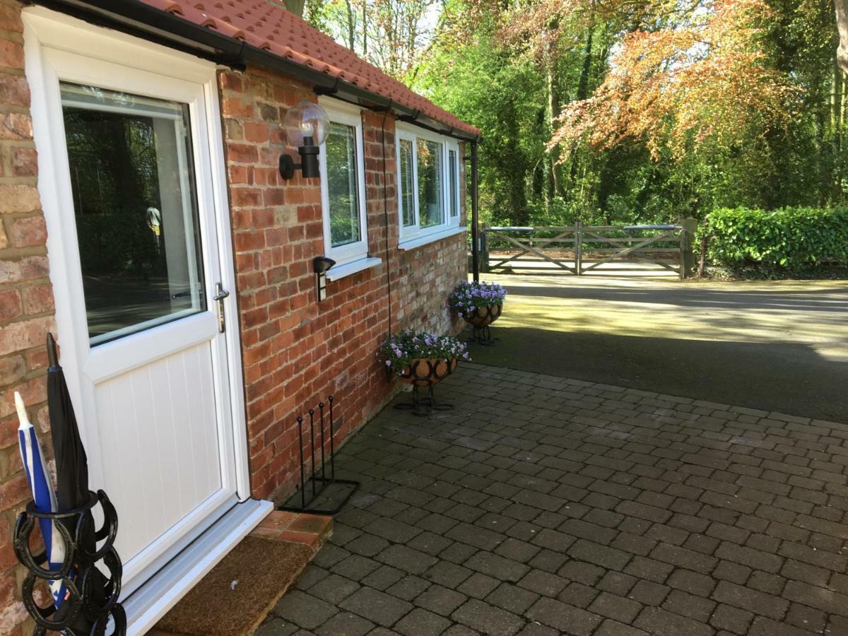 Crossways Self-Catering Cottage - Self Contained East Ravendale Exteriör bild